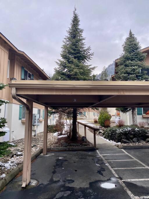 Walk To Downtown Leavenworth * Sleeps 6 + Pets * Ground Level Gem! Apartment ภายนอก รูปภาพ
