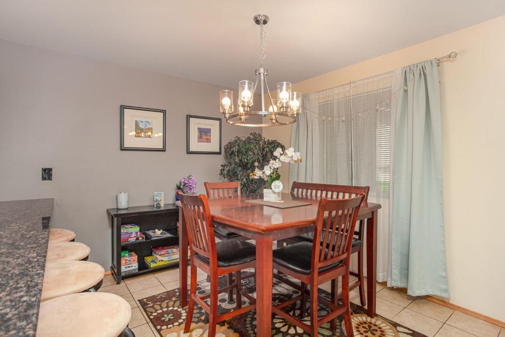 Walk To Downtown Leavenworth * Sleeps 6 + Pets * Ground Level Gem! Apartment ภายนอก รูปภาพ