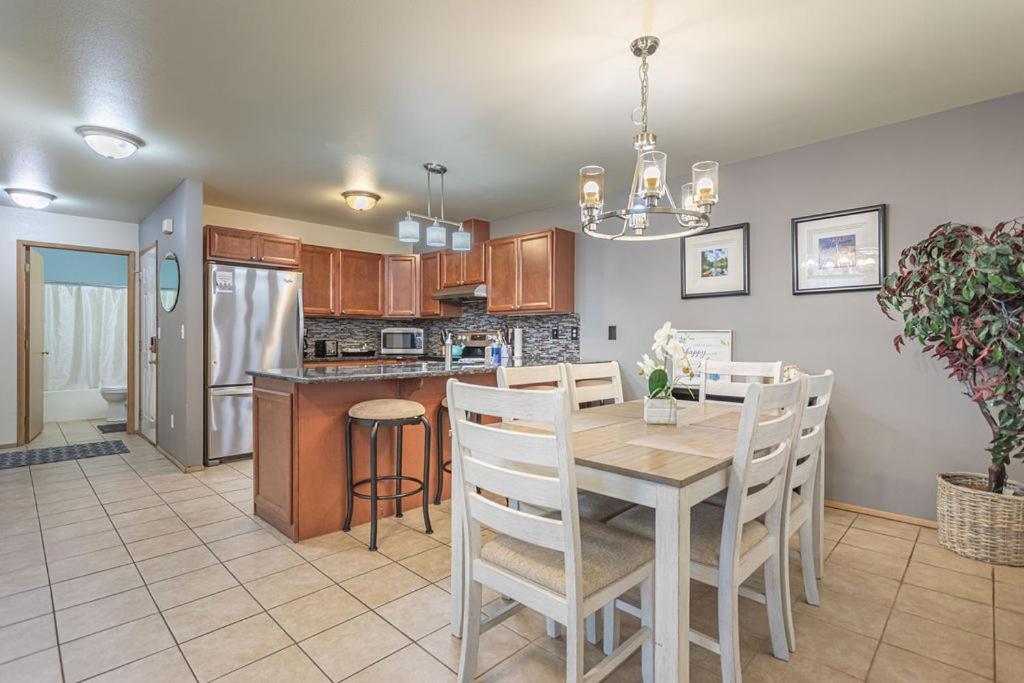 Walk To Downtown Leavenworth * Sleeps 6 + Pets * Ground Level Gem! Apartment ภายนอก รูปภาพ